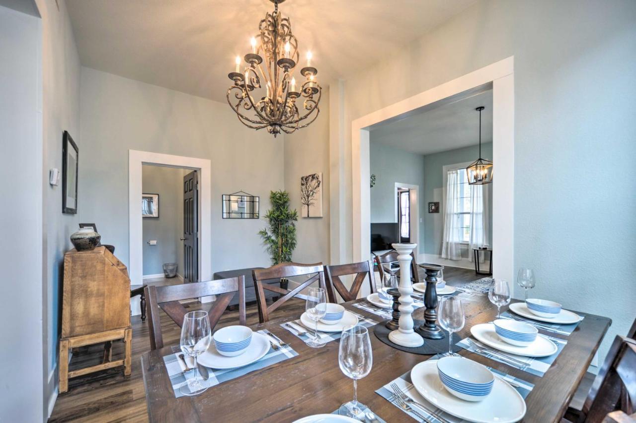 Spacious Abode, Walk To Texas Heroes Square! Gonzales Eksteriør bilde