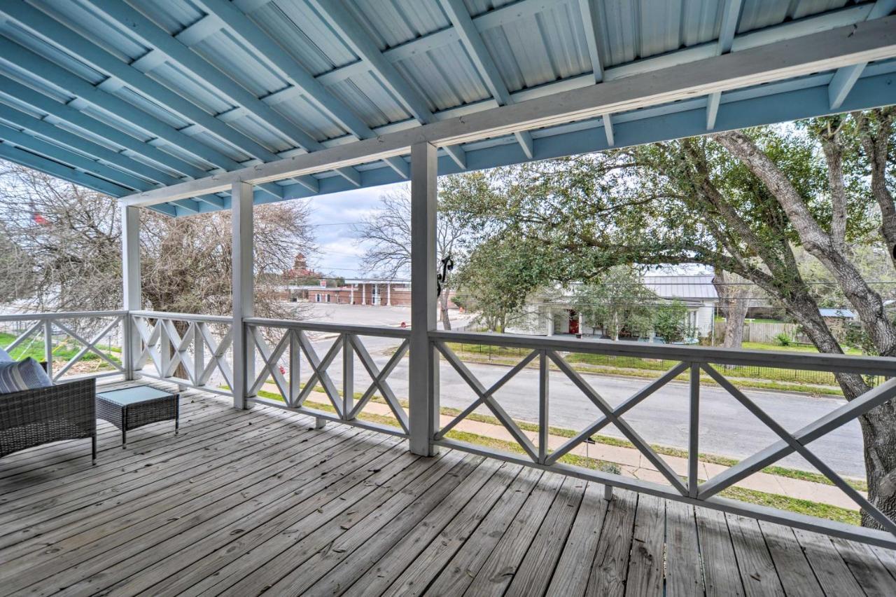 Spacious Abode, Walk To Texas Heroes Square! Gonzales Eksteriør bilde